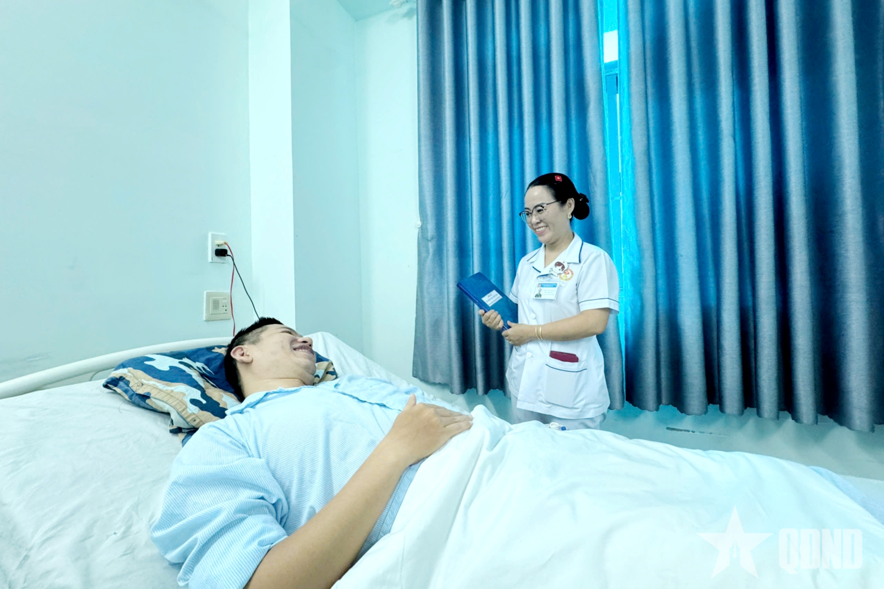 Nữ điều dưỡng trưởng tận tâm ở Bệnh viện Quân y 87